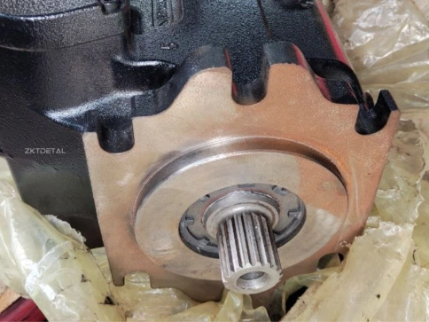 Гидронасос хода Liebherr 12202789 фото 3