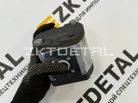 GEAR PUMP liebherr 5716937 фото 8