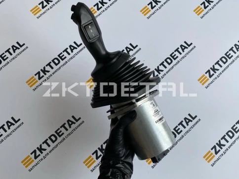 Джойстик хода Liebherr 12226609 фото 1